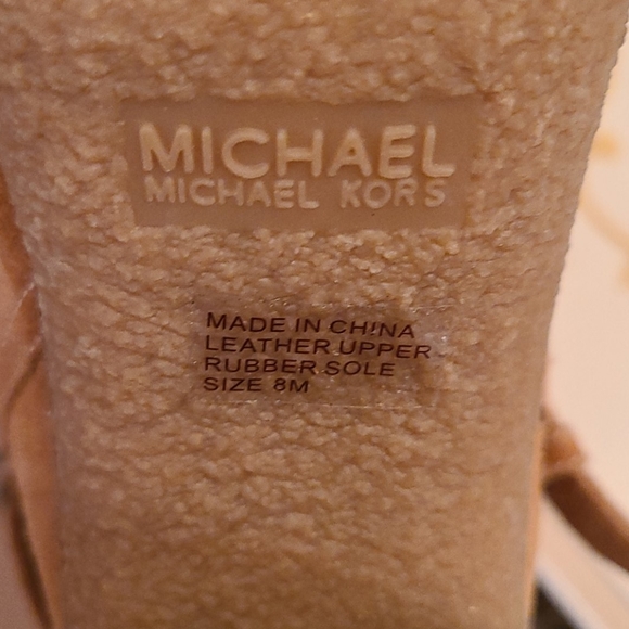Michael Kors winter boots - Picture 8 of 9